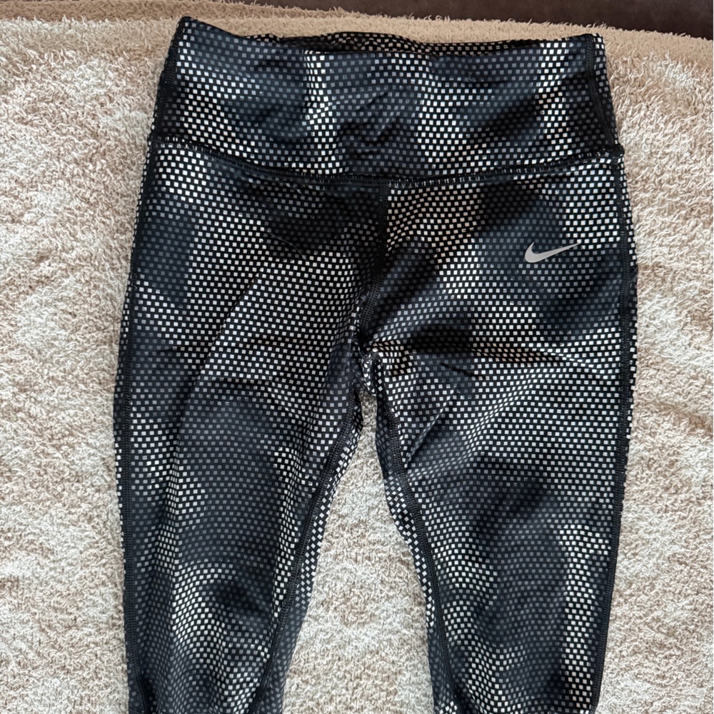 Nike Black and White Dotted Leggings RARE